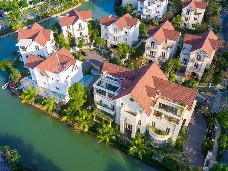 Ngân hàng phản hồi về việc siết tín dụng bất động sản ảnh 1