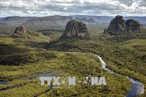 Toàn cảnh Công viên Quốc gia Chiribiquete ở Colombia. Ảnh: AFP/TTXVN. Toàn cảnh Công viên Quốc gia Chiribiquete ở Colombia. Ảnh: AFP/TTXVN.