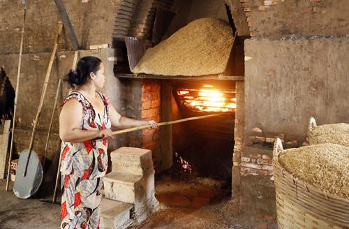 Canh cửa lò, khâu quan trọng quyết định chất lượng sản phẩm.