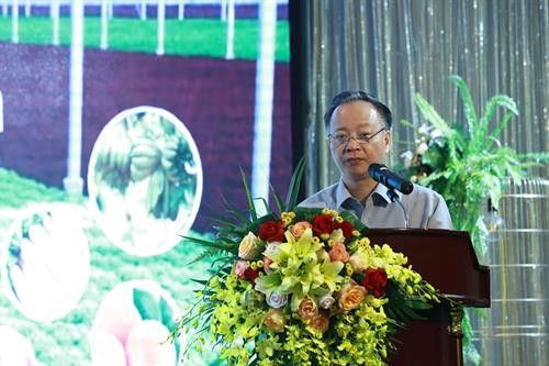 Ủy viên Ban Thường vụ Thành ủy, Phó Chủ tịch Thường trực Ủy ban Nhân dân Thành phố Hà Nội Nguyễn Văn Sửu chủ trì Hội nghị về kết nối cung - cầu nông sản thực phẩm và giải pháp phát triển, tiêu thụ sản phẩm nông nghiệp bền vững của thành phố Hà Nội năm 2018. Phó Chủ tịch Thường trực Ủy ban Nhân dân Thành phố Hà Nội Nguyễn Văn Sửu khẳng định, Hà Nội sẽ đẩy mạnh tổ chức sản xuất, chế biến, kinh doanh thực phẩm an toàn có sự gắn kết chặt chẽ giữa "6 nhà".