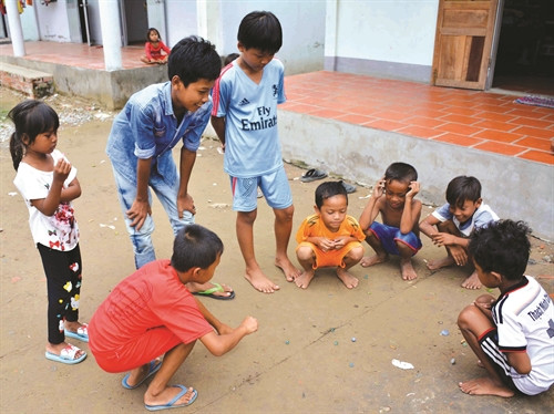 Trò chơi bắn bi gắn liền với tuổi thơ