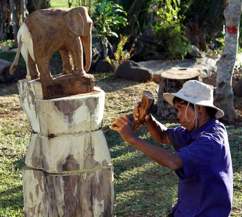 Tạc tượng gỗ dân gian nét đẹp văn hóa Tây Nguyên ảnh 3