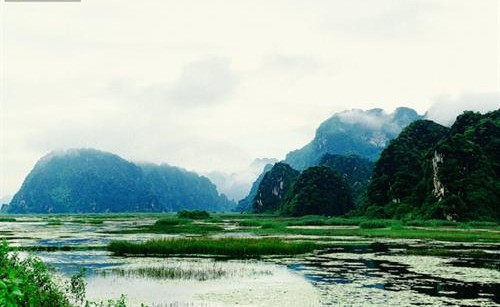 Khu bảo tồn đất ngập nước Vân Long Nguồn ảnh: kenh14.vn Khu bảo tồn đất ngập nước Vân Long Nguồn ảnh: kenh14.vn