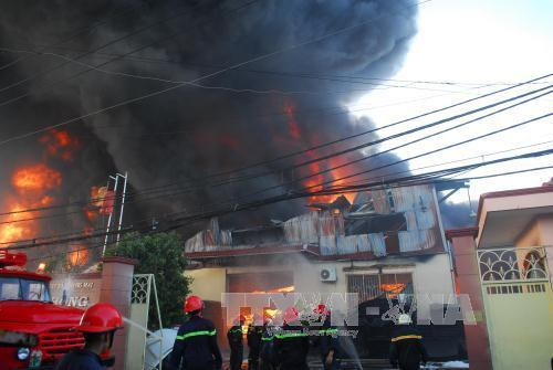 Hiện trường vụ cháy. Ảnh: Mạnh Linh – TTXVN