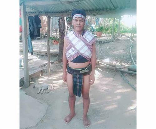 Nghệ nhân cồng chiêng Đinh Lê Nghệ nhân cồng chiêng Đinh Lê