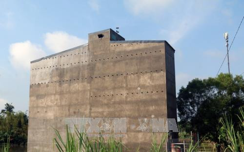 Nhà nuôi chim yến. Ảnh: Lê Huy Hải - TTXVN Nhà nuôi chim yến. Ảnh: Lê Huy Hải - TTXVN