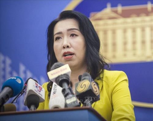 Người phát ngôn Bộ Ngoại giao Lê Thị Thu Hằng chủ trì buổi họp báo thường kỳ tháng 7/2019 của Bộ Ngoại giao. Ảnh: TTXVN Người phát ngôn Bộ Ngoại giao Lê Thị Thu Hằng chủ trì buổi họp báo thường kỳ tháng 7/2019 của Bộ Ngoại giao. Ảnh: TTXVN
