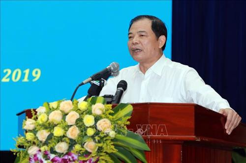 Đồng chí Nguyễn Xuân Cường, Bộ trưởng Bộ Nông nghiệp và Phát triển nông thôn phát biểu tại hội nghị. Ảnh: Trần Tĩnh - TTXVN Đồng chí Nguyễn Xuân Cường, Bộ trưởng Bộ Nông nghiệp và Phát triển nông thôn phát biểu tại hội nghị. Ảnh: Trần Tĩnh - TTXVN