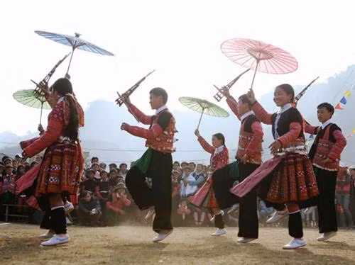 Về vùng cao Tây Bắc vui Tết độc lập ảnh 1