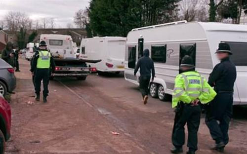 Phóng sự ảnh về tương lai bất trắc của những đứa trẻ Di gan thế kỷ 21 ảnh 16 Phóng sự ảnh về tương lai bất trắc của những đứa trẻ Di gan thế kỷ 21 ảnh 16