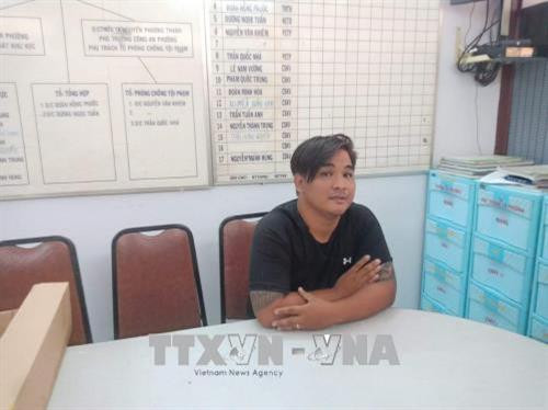 Đối tượng Toàn tại cơ quan Công an. Ảnh: Thành Chung - TTXVN