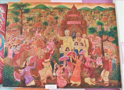 Tác phẩm “Làng Chăm ơn Bác” của họa sĩ Chăm Chế Kim Trung được Hội Văn học nghệ thuật các dân tộc thiểu số Việt Nam trao giải A (năm 2009). Ảnh: Nguyễn Thành – TTXVN Tác phẩm “Làng Chăm ơn Bác” của họa sĩ Chăm Chế Kim Trung được Hội Văn học nghệ thuật các dân tộc thiểu số Việt Nam trao giải A (năm 2009). Ảnh: Nguyễn Thành – TTXVN