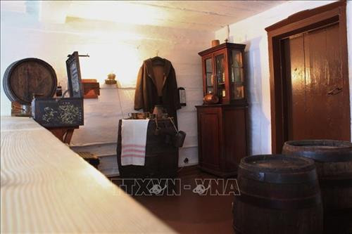 Cửa hàng bán đồ uống trong làng Shushenskoye. Ảnh: Trần Hiếu - Pv TTXVN tại LB Nga Cửa hàng bán đồ uống trong làng Shushenskoye. Ảnh: Trần Hiếu - Pv TTXVN tại LB Nga