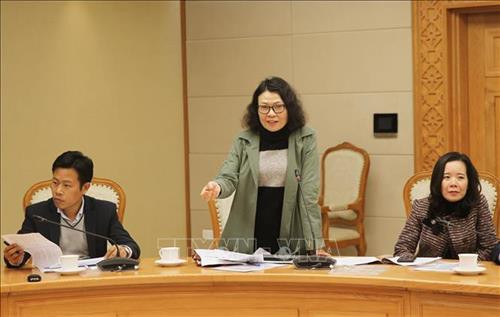 Thứ trưởng, Tổng Giám đốc Bảo hiểm Xã hội Việt Nam Nguyễn Thị Minh phát biểu về một số vấn đề chính xách xã hội cho đồng bảo dân tộc thiểu số. Ảnh: Lâm Khánh – TTXVN