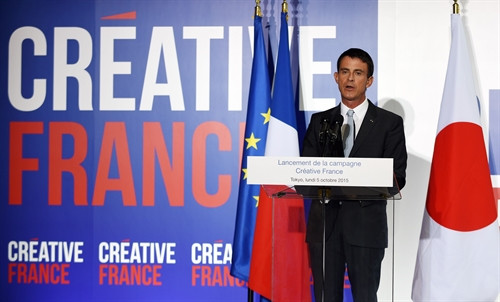 Thủ tướng Pháp Manuel Valls phát biểu tại lễ khai mạc sự kiện Năm sáng kiến Nhật Bản - Pháp ở thủ đô Tokyo, Nhật Bản ngày 5/10. AFP/TTXVN
