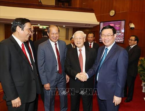 Tổng Bí thư, Chủ tịch nước Nguyễn Phú Trọng với các đại biểu dự bế mạc Hội nghị. Ảnh: Trí Dũng – TTXVN Tổng Bí thư, Chủ tịch nước Nguyễn Phú Trọng với các đại biểu dự bế mạc Hội nghị. Ảnh: Trí Dũng – TTXVN