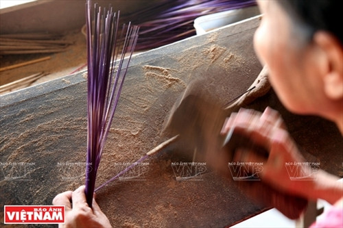 Công đoạn se hương.