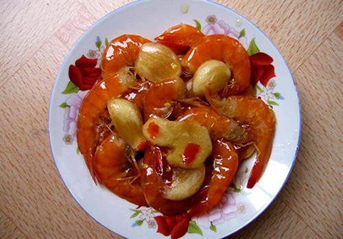 Tôm chua Ba Bể không hề kém cạnh so với tôm chua Huế