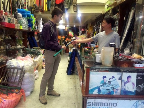 Kiếm sống từ nghề câu cá ảnh 3