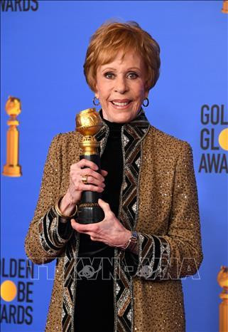 Tại lễ trao giải Quả cầu Vàng lần thứ 76, minh tinh màn bạc Carol Burnett (trong ảnh) được xướng tên ở giải thưởng thành tựu trọn đời mang tên của chính bà. Giải thưởng Carol Burnett Award được trao lần đầu tiên trong năm nay và sẽ được duy trì cùng các hạng mục khác của giải thưởng Quả cầu Vàng trong những năm tới, nhằm tôn vinh các nghệ sĩ có nhiều cống hiến cho nền điện ảnh thế giới. Ảnh: AFP/ TTXVN Tại lễ trao giải Quả cầu Vàng lần thứ 76, minh tinh màn bạc Carol Burnett (trong ảnh) được xướng tên ở giải thưởng thành tựu trọn đời mang tên của chính bà. Giải thưởng Carol Burnett Award được trao lần đầu tiên trong năm nay và sẽ được duy trì cùng các hạng mục khác của giải thưởng Quả cầu Vàng trong những năm tới, nhằm tôn vinh các nghệ sĩ có nhiều cống hiến cho nền điện ảnh thế giới. Ảnh: AFP/ TTXVN