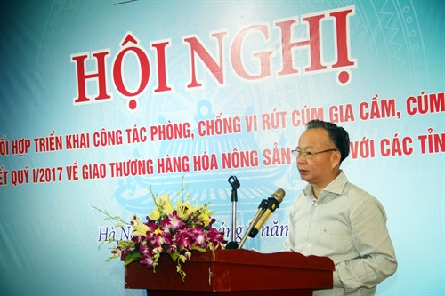 Phó Chủ tịch Ủy ban Nhân dân Thành phố Hà Nội Nguyễn Văn Sửu phát biểu tại Hội nghị.