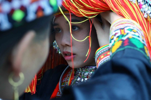 Cô dâu xinh đẹp trong ngày cưới. Cô dâu xinh đẹp trong ngày cưới.