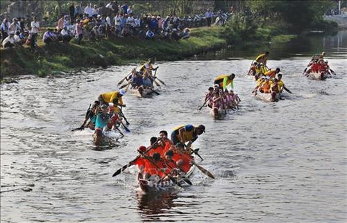 Đua nhau về đích. Ảnh: Hồ Cầu - TTXVN Đua nhau về đích. Ảnh: Hồ Cầu - TTXVN