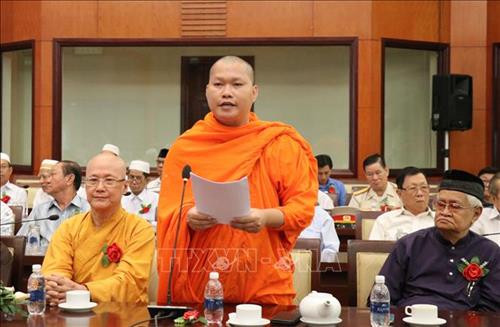 Đại đức Châu Hoài Thái (Chùa Chăn-ta-răng-sây, Quận 3, Thành phố Hồ Chí Minh) đại diện chư tăng và đồng bào dân tộc Khmer phát biểu tại buổi gặp mặt. Ảnh: Tiến Lực - TTXVN Đại đức Châu Hoài Thái (Chùa Chăn-ta-răng-sây, Quận 3, Thành phố Hồ Chí Minh) đại diện chư tăng và đồng bào dân tộc Khmer phát biểu tại buổi gặp mặt. Ảnh: Tiến Lực - TTXVN