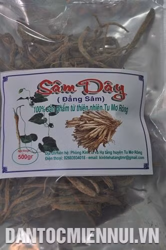 Các sản phẩm dược liệu mang thương hiệu Tu Mơ Rông. Ảnh: Văn Phương