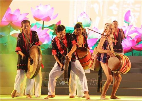 Ngày hội Văn hóa, Thể thao và Du lịch đồng bào Chăm lần thứ V: Văn hóa Chăm với sự đa dạng trong thống nhất ảnh 4 Ngày hội Văn hóa, Thể thao và Du lịch đồng bào Chăm lần thứ V: Văn hóa Chăm với sự đa dạng trong thống nhất ảnh 4