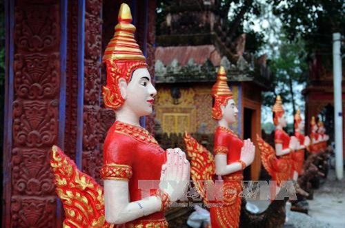 Các hình tượng Phật được điêu khắc rất tinh xảo tại chùa Pra Sath Kong, xã Tham Đôn, huyện Mỹ Xuyên, tỉnh Sóc Trăng. Ảnh: An Hiếu - TTXVN Các hình tượng Phật được điêu khắc rất tinh xảo tại chùa Pra Sath Kong, xã Tham Đôn, huyện Mỹ Xuyên, tỉnh Sóc Trăng. Ảnh: An Hiếu - TTXVN