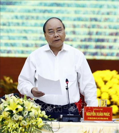 Thủ tướng Nguyễn Xuân Phúc, Trưởng Tiểu ban Kinh tế - Xã hội Đại hội đại biểu toàn quốc lần thứ XIII của Đảng phát biểu kết luận. Ảnh: Thống Nhất – TTXVN Thủ tướng Nguyễn Xuân Phúc, Trưởng Tiểu ban Kinh tế - Xã hội Đại hội đại biểu toàn quốc lần thứ XIII của Đảng phát biểu kết luận. Ảnh: Thống Nhất – TTXVN