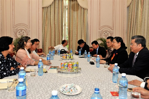 Tiếp tục chuyến thăm chính thức Cuba trong 2 ngày 16 và 17/2/2017, đoàn đại biểu Quốc hội Việt Nam đã có buổi làm việc với Viện Cuba hữu nghị với các dân tộc. Ảnh: Lê Hà – TTXVN