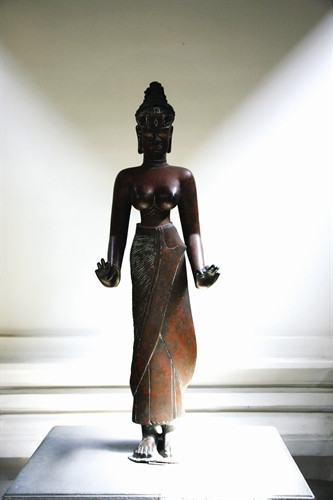 Điêu khắc Chăm sử dụng chất liệu đồng