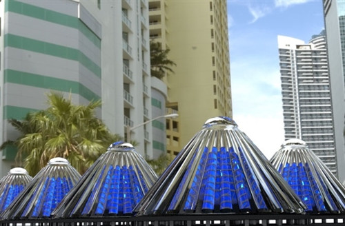 Các tấm pin của V3Solar có hình nón quay để tối ưu hóa sản xuất năng lượng.