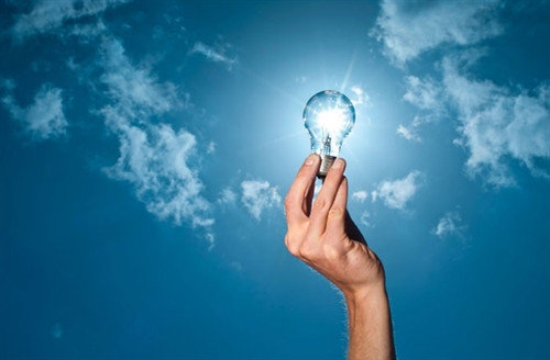 Mặt trời là nguồn năng lượng tái tạo lớn nhất.