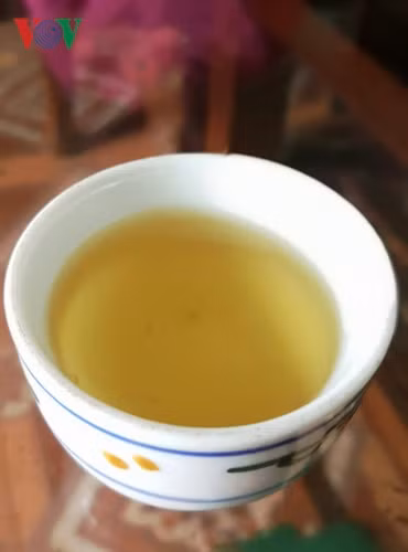 Chè sạch Yên Bái cho ra màu nước tựa mật ong với vị chát ngọt thơm mát