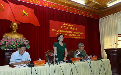 Đồng chí Phạm Thị Thanh Trà, Chủ tịch UBND tỉnh Yên Bái chủ trì buổi họp báo. Ảnh: Thế Duyệt – TTXVN