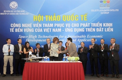 Lễ ký Biên bản Ghi nhớ giữa Bộ KH&CN và Công ty PLANET. Ảnh: Bộ KH&CN