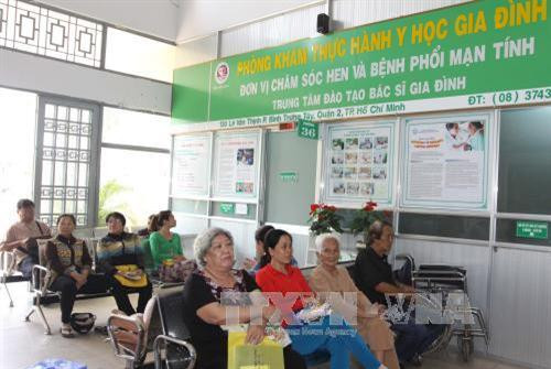 Phòng khám bác sĩ gia đình Bệnh viện quận 2, một trong những nơi triển khai mô hình bác sĩ gia đình đạt hiệu quả tích cực tại Thành phố Hồ Chí Minh. Ảnh: Phương Vy-TTXVN Phòng khám bác sĩ gia đình Bệnh viện quận 2, một trong những nơi triển khai mô hình bác sĩ gia đình đạt hiệu quả tích cực tại Thành phố Hồ Chí Minh. Ảnh: Phương Vy-TTXVN