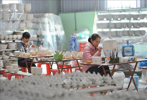 Làng gốm cổ Bát Tràng. Ảnh: Minh Đức - TTXVN Làng gốm cổ Bát Tràng. Ảnh: Minh Đức - TTXVN