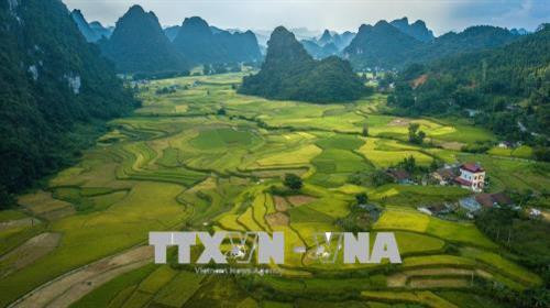 Cao Bằng có nhiều danh lam thắng cảnh nổi tiếng và chứa đựng nhiều tiềm năng về du lịch. Ảnh: Trọng Đạt – TTXVN