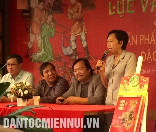 Quang cảnh lễ ra mắt, giới thiệu ấn phẩm lịch bloc Xuân Kỷ Hợi 2019 chủ đề “Lục Vân Tiên” rại Đường sách Thành phố Hồ Chí Minh Quang cảnh lễ ra mắt, giới thiệu ấn phẩm lịch bloc Xuân Kỷ Hợi 2019 chủ đề “Lục Vân Tiên” rại Đường sách Thành phố Hồ Chí Minh