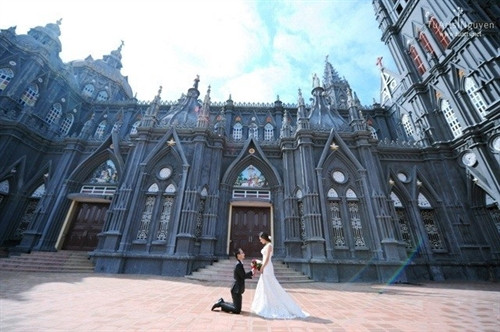 Những nhà thờ ở Việt Nam đẹp không kém trời Âu ảnh 5