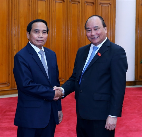 Thủ tướng Nguyễn Xuân Phúc tiếp đồng chí Bunthoong Chitmany, Ủy viên Bộ Chính trị, Tổng Thanh tra Chính phủ Lào đang có chuyến thăm và làm việc tại Việt Nam. Ảnh:Thống Nhất-TTXVN