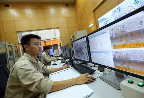 Phòng điều khiển trung tâm của nhà máy.