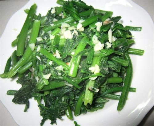 Món ăn từ ngọn bí ngô