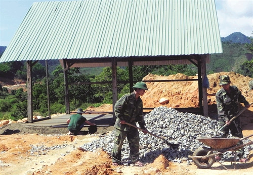 Xây dựng nhà đại đoàn kết cho các gia đình chính sách