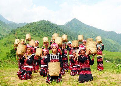 Dân tộc Phù Lá (Lào Cai). Ảnh: dantocviet.cinet.gov.vn Dân tộc Phù Lá (Lào Cai). Ảnh: dantocviet.cinet.gov.vn