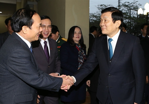 Nhân dịp Xuân Bính Thân 2016, chiều 3/2/2016, Chủ tịch nước Trương Tấn Sang đến thăm và chúc tết Đảng bộ, chính quyền, quân và dân tỉnh Hà Nam. Trong ảnh: Chủ tịch nước Trương Tấn Sang chúc Tết cán bộ, lãnh đạo tỉnh Hà Nam. Ảnh: Nguyễn Khang – TTXVN